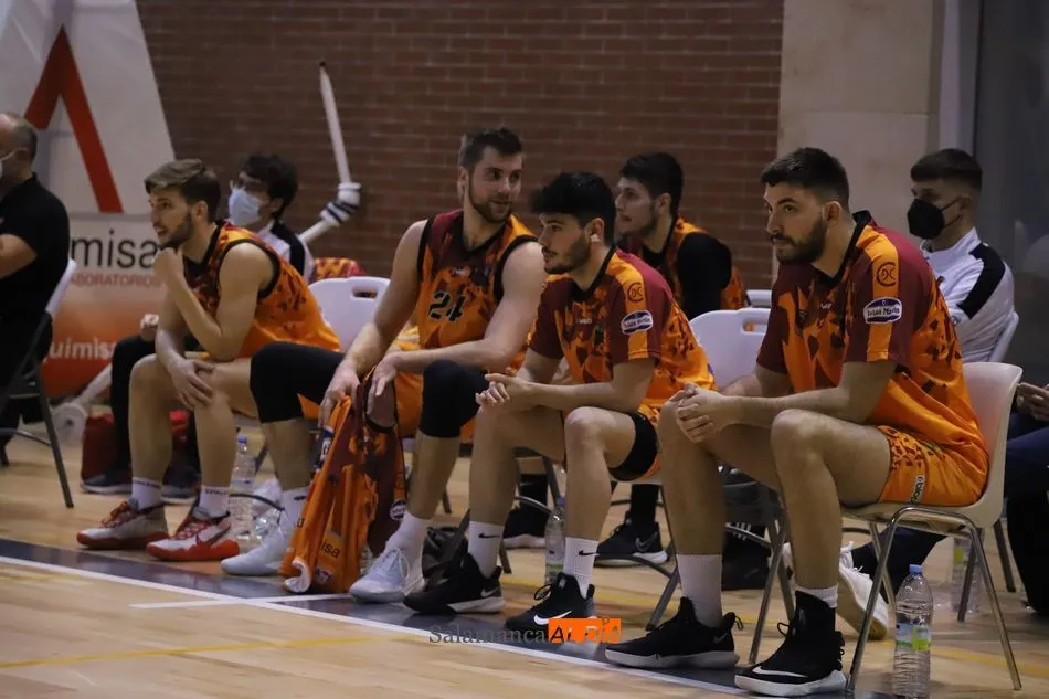 Suplentes del Aquimisa, en un partido