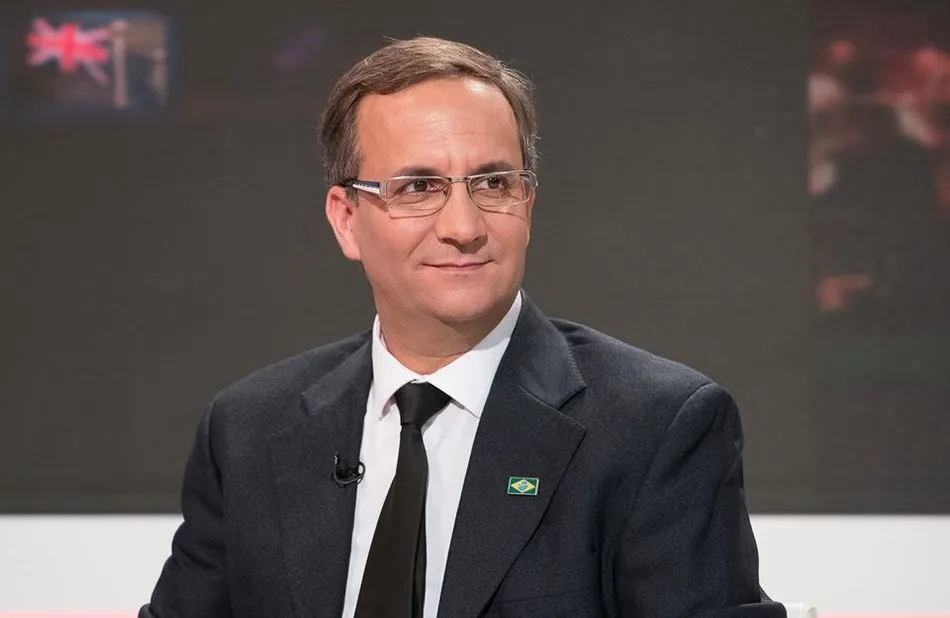 El doctor en Ciencias Políticas, Bruno Ayllón - USAL