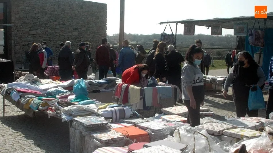 El mercadillo portugués de Trabanca es un complemento perfecto para pasar el domingo disfrutando de la naturaleza en las Arribes