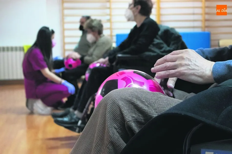 Talleres en la Asociación Parkinson Salamanca. Foto: Guillermo García San Miguel