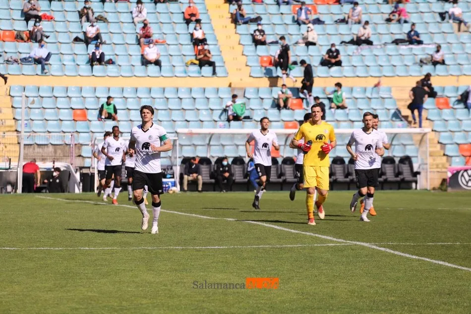 El Salamanca UDS sale al Helmántico