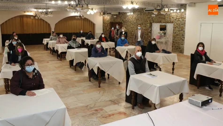 El pasado 26 de marzo Duero-Douro clausuraba su último curso de fitosanitarios en Vitigudino / CORRAL