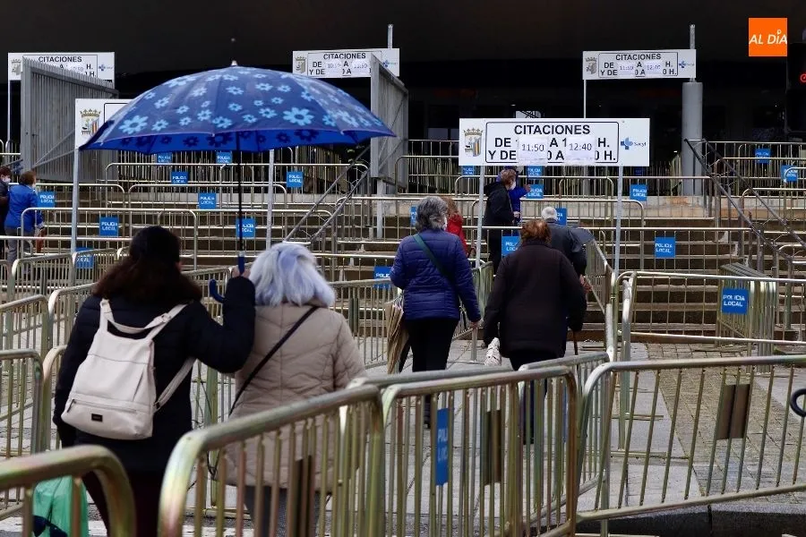 Vacunaciones en el pabellón Multiusos de Salamanca