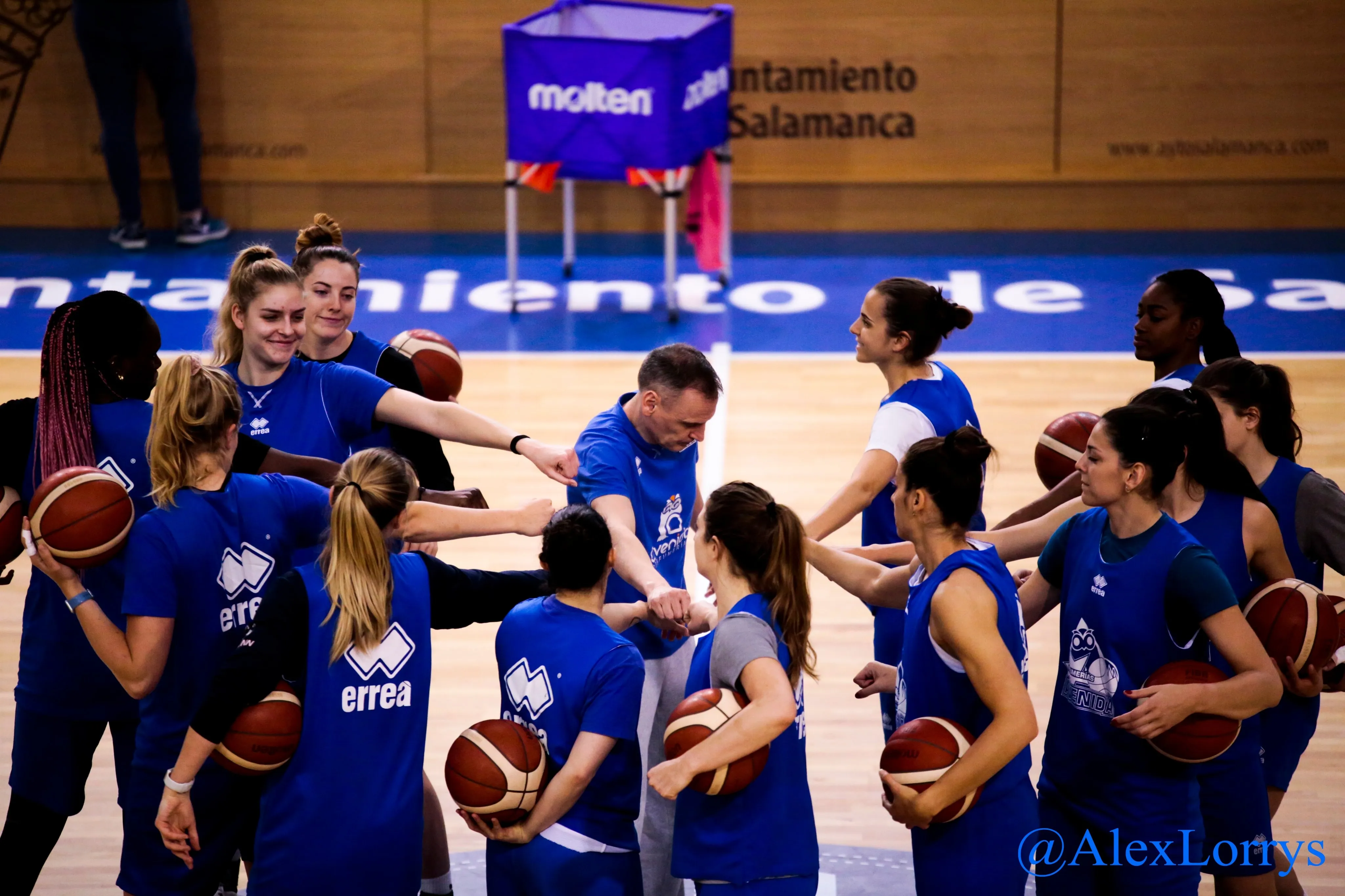 Piña del equipo charro antes de viajar a Turquía / CB Avenida