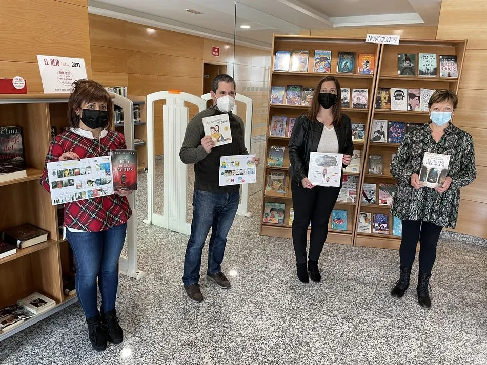 La Biblioteca Municipal David Hernández añade medio centenar de obras a su fondo