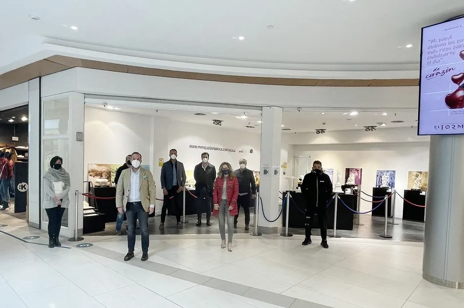 XCALA celebra el Día Mundial del Arte en el Centro Comercial El Tormes
