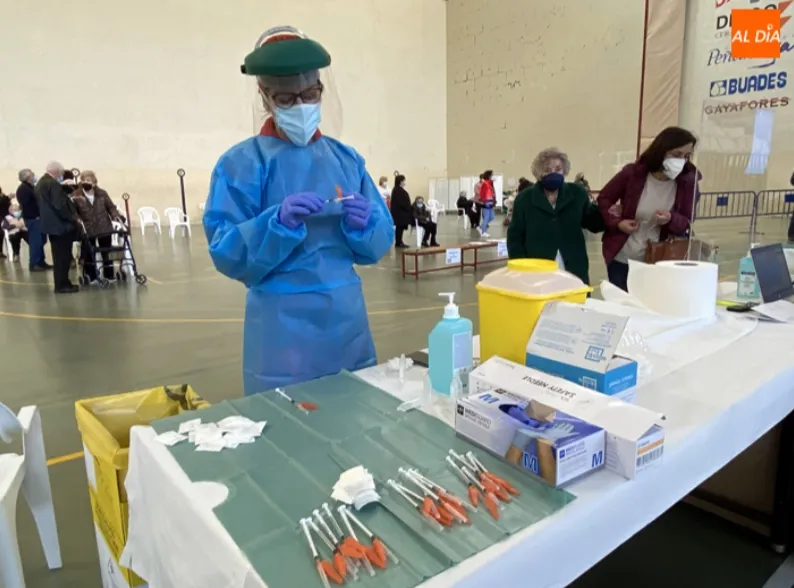 Vacunación en el pabellón Miguel Ángel Jiménez Barcala. Archivo