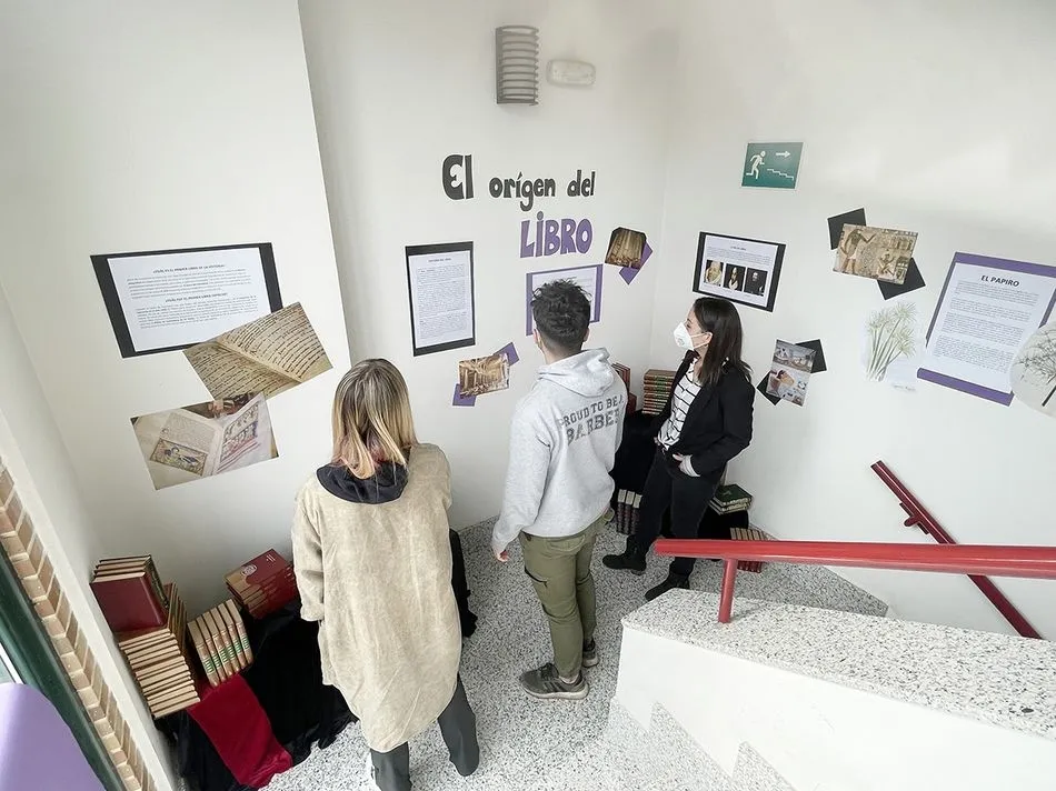 Exposición El origen del libro, en la Biblioteca municipal de Carbajosa