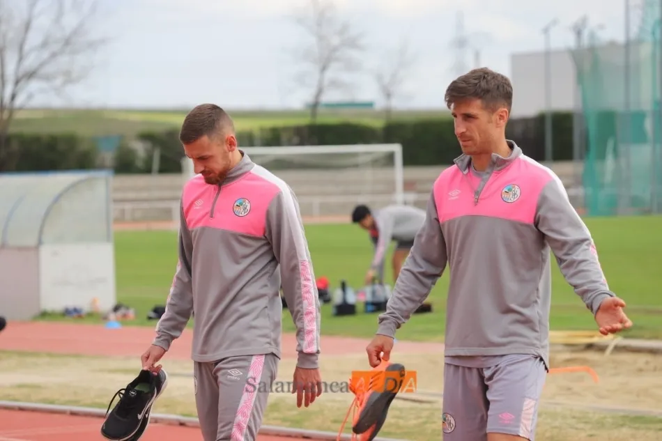 Molina y Llorente abandonan un entrenamiento del Salamanca UDS