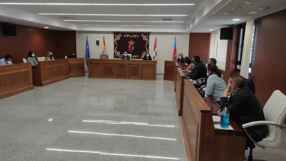 Pleno municipal de Villares de la Reina