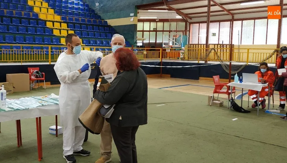 Foto de archivo de la vacunación frente al covid en Béjar