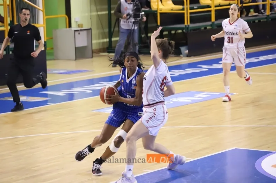 Una acción del choque en Salamanca / Lydia González