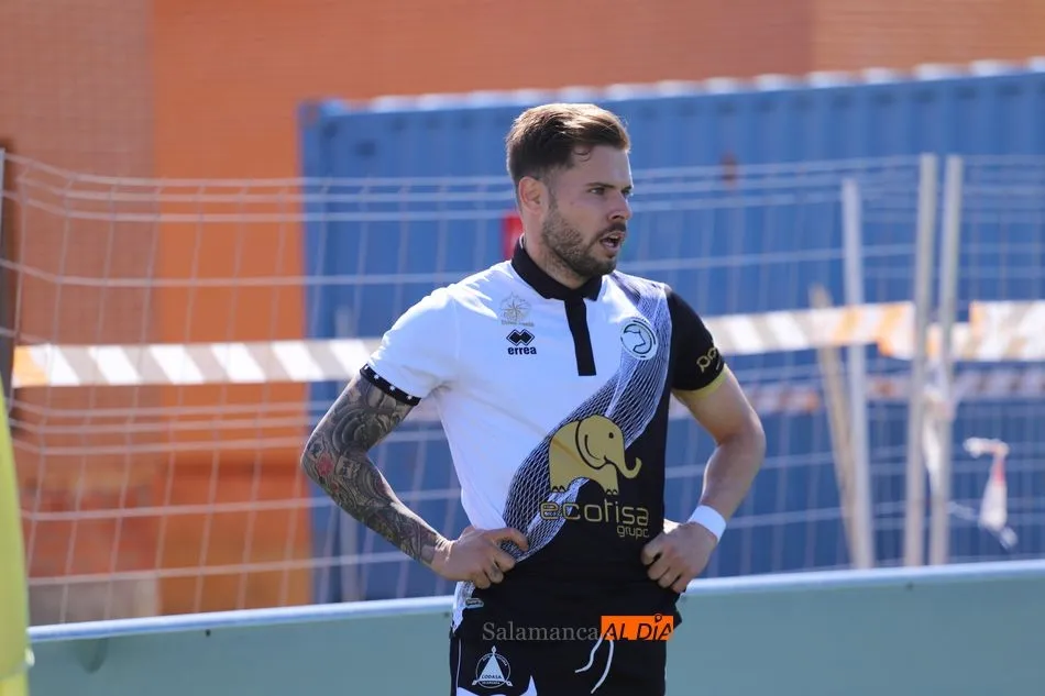 Mandi Sosa, sobre el césped del Reina Sofía