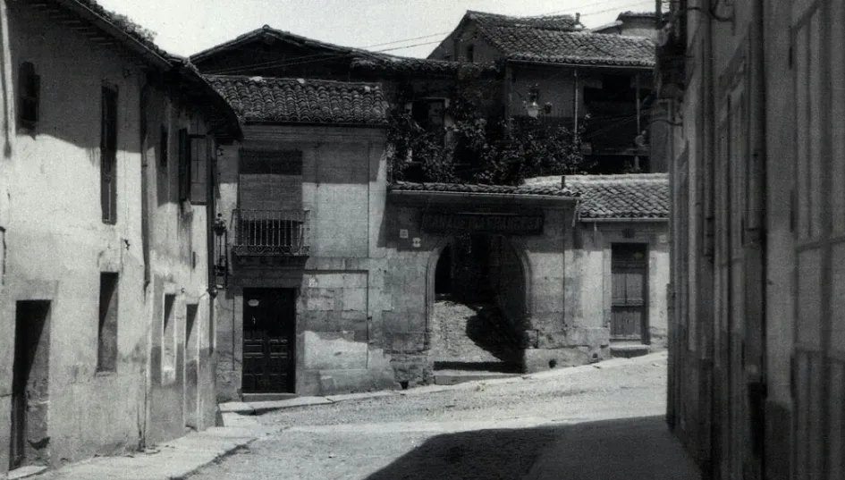 Calle del Patio de Comedias, la esencia del barrio de San Cristóbal