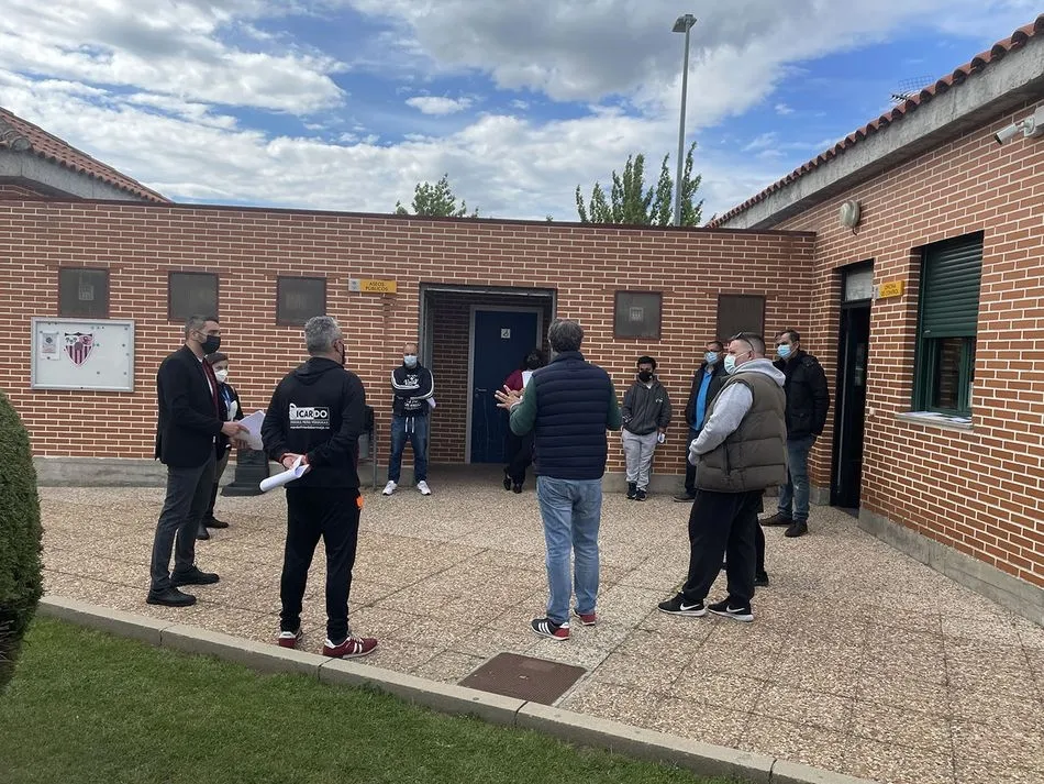 El Ayuntamiento de Carbajosa abre el complejo deportivo para poder presenciar los partidos de...