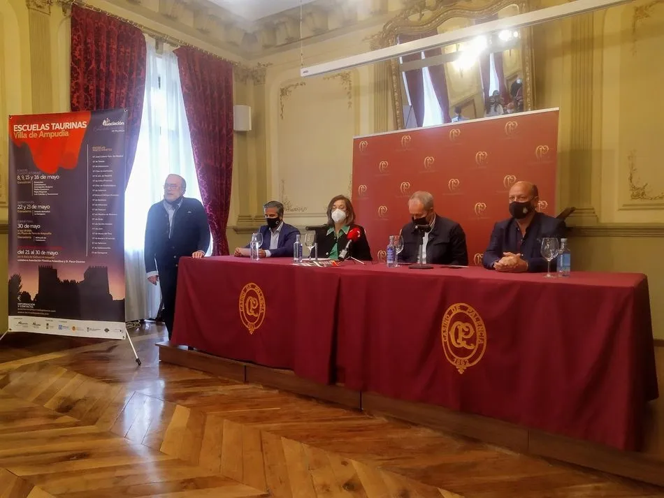 Presentación del I encuentro de Escuelas Taurinas Villa de Ampudia - EUROPA PRESS