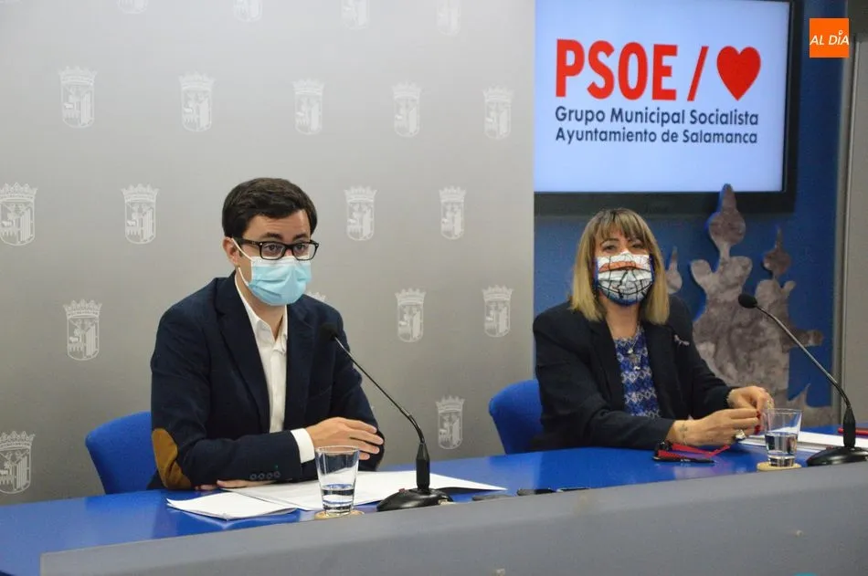 José Luis Mateos y María García, ediles del Grupo Socialista. Foto de Guillermo García