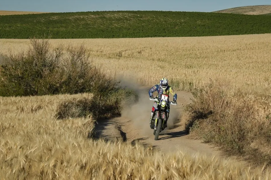 Gran primera etapa para el guijuelense Santolino que se coloca primero en la clasificación - Sherco Team