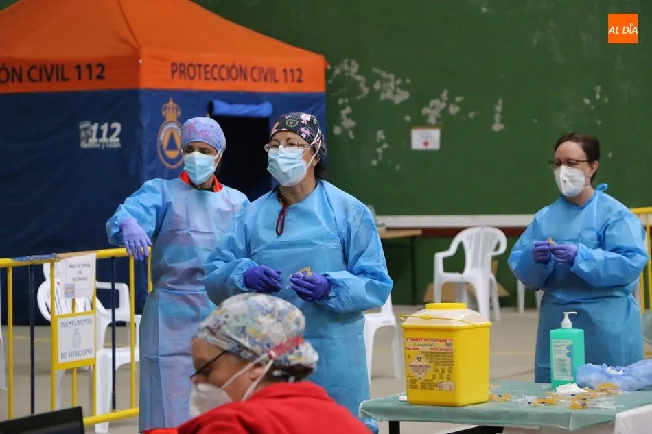 Sanitarias en la vacunación masiva de este martes en Vitigudino