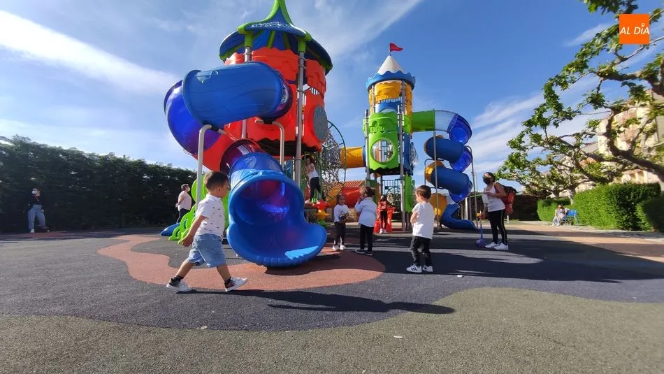 Área de Juegos infantiles del parque de El Pozuelo - K.R.