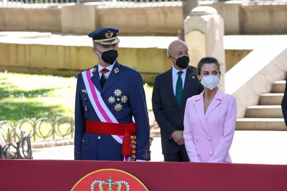 El Rey Felipe y la Reina Letizia durante el acto central del Día de las Fuerzas Armadas 2021 - Raúl Terrel - Europa Press MADRID, 29 May. (EUROPA PRESS) -