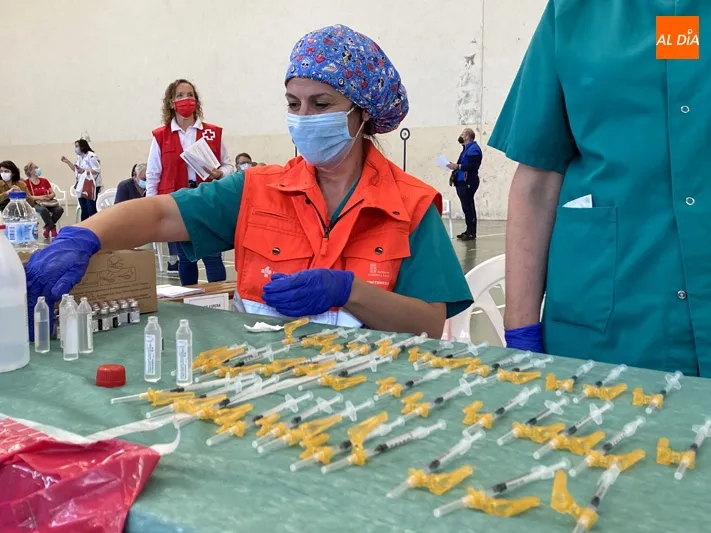 La vacunación llega este jueves para los nacidos en 1969 y finaliza para los vecinos de 66 a 69...