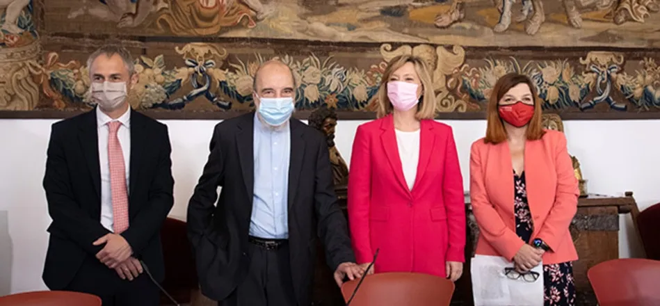 La Universidad de Salamanca y Patrimonio Nacional presentan la antología poética de Raúl Zurita  