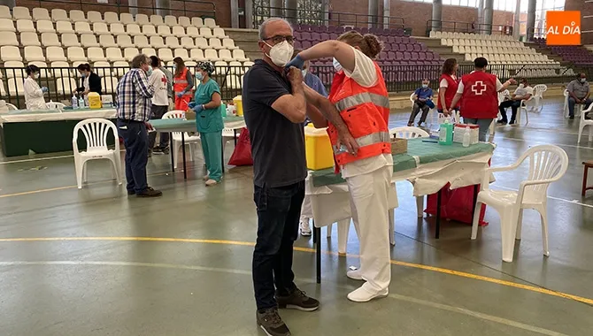 La vacunación en Peñaranda llegaba este jueves a los vecinos nacidos en 1969