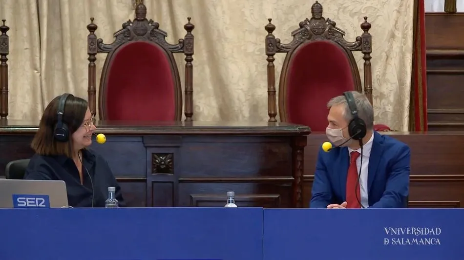 Entrevista de Angels Barceló al rector Ricardo Rivero