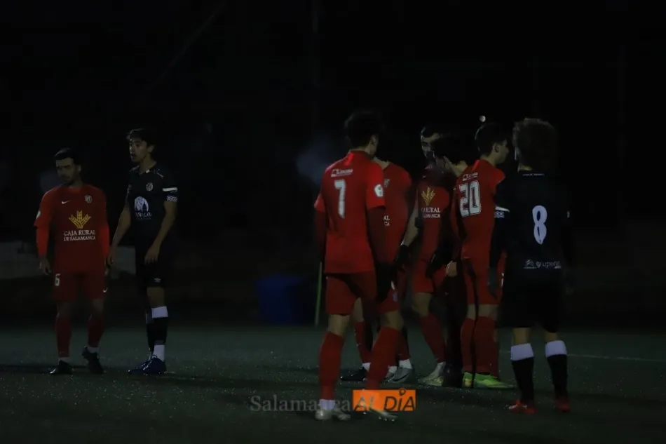 Un derbi en el San Casto / Lydia González