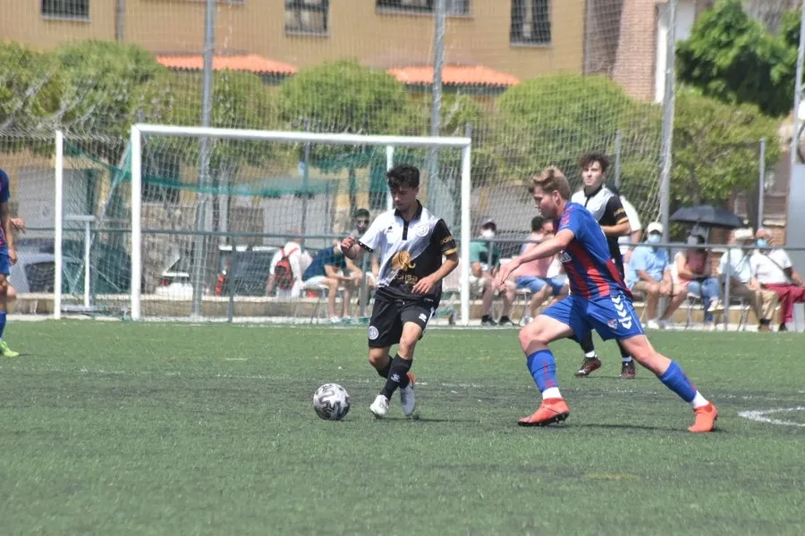 Una acción del Segoviana B - Unionistas / Unionistas CF