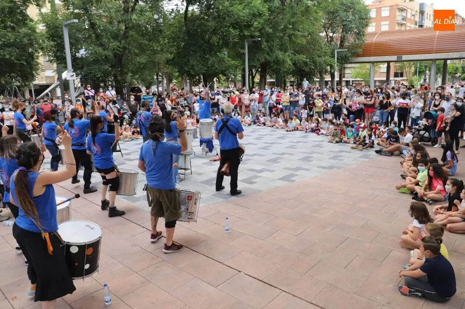 Mucho ritmo en la Plaza de Barcelona