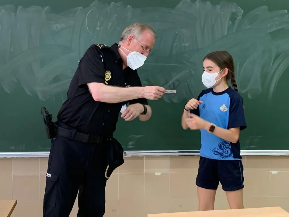 El colegio San Juan Bosco participa en el Programa Ciberexperto promovido por la Policía Nacional