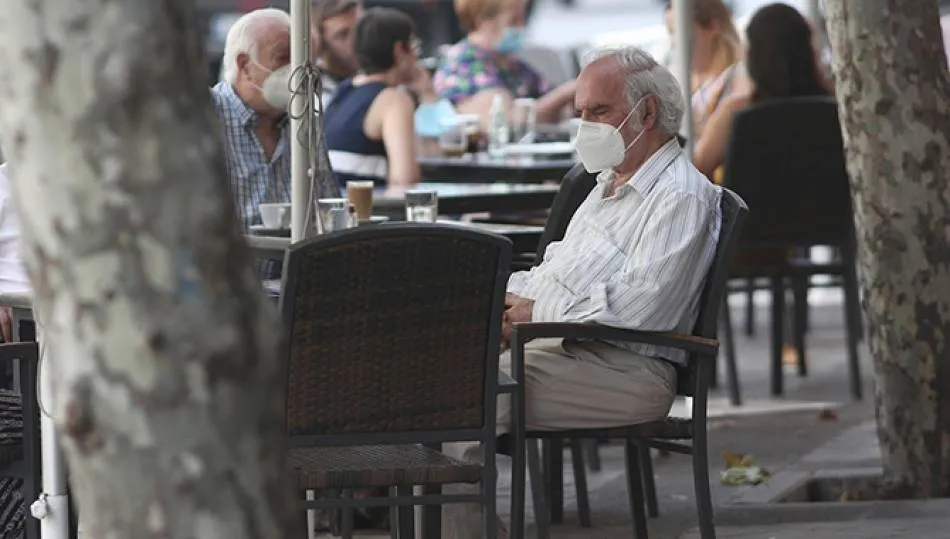 Adiós a las mascarillas en exteriores, pero cumpliendo esta nueva norma 