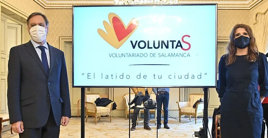 Carlos García Carbayo, alcalde de Salamanca, en un acto anterior relacionado con el voluntariado. Foto de archivo