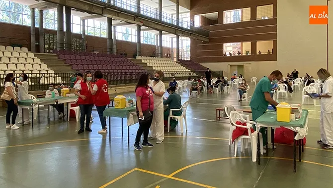 La vacunación llegaba este jueves a los nacidos entre 1977 y 1981