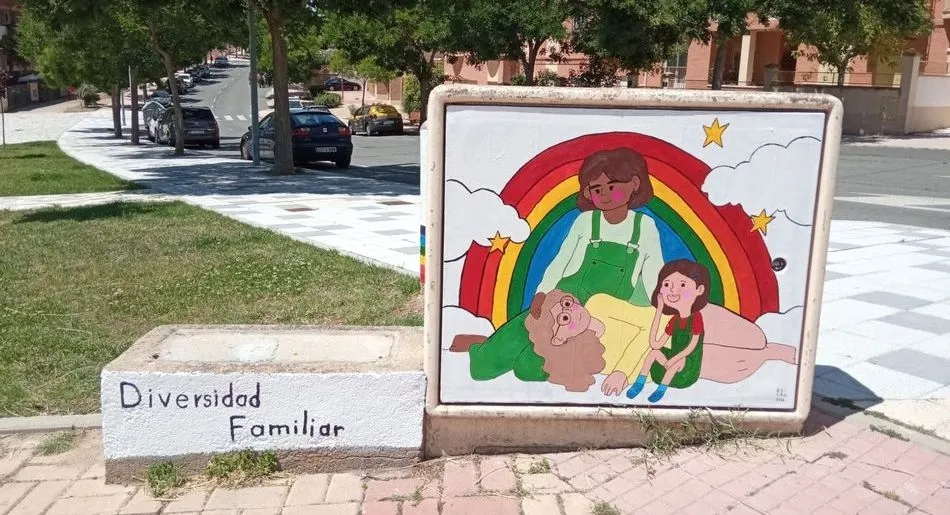 Uno de los nuevos murales en el barrio de Huerta Otea. Foto de la Asociación de Vecinos Huerta Otea