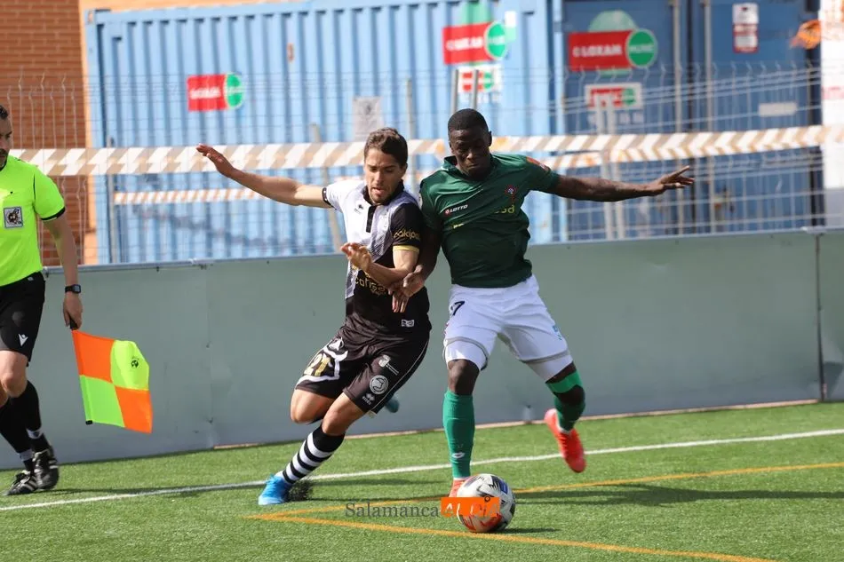 Antonio Martín renueva por una temporada más con Unionistas