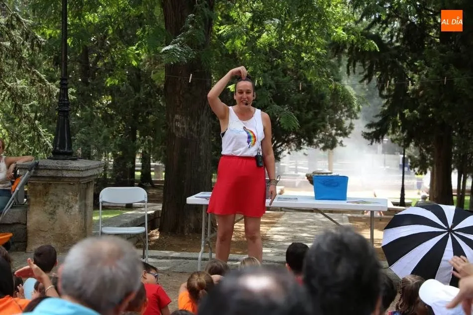 Foto de archivo de la animación a la lectura en veranos anteriores en el parque de San Francisco