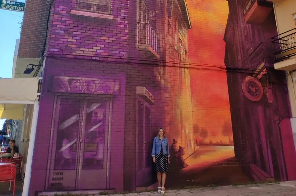 Mural homenaje a Lola Villén