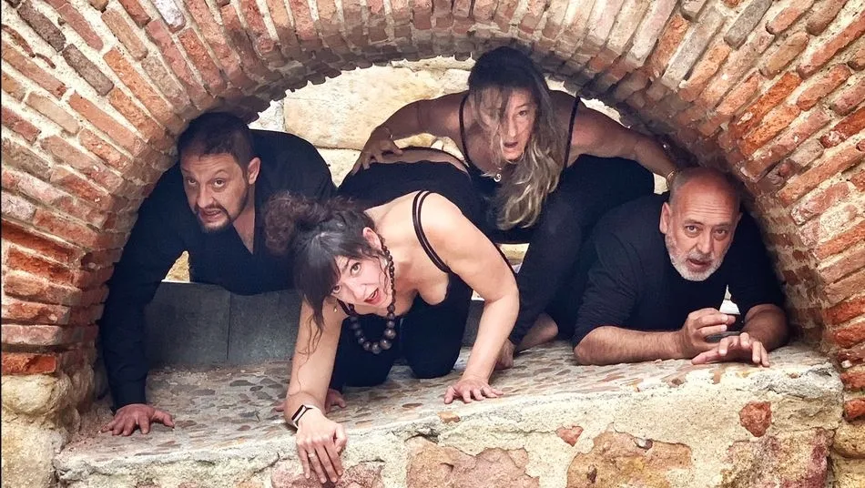 La compañía Intrussión Teatro estrena el sábado la obra “Túneles”, ambientada en un futuro no muy lejano