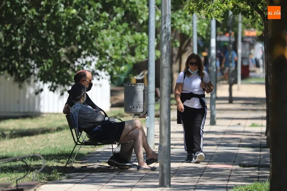 Las autoridades sanitarias recomiendan mantener las medidas de prevención, para evitar contagios. Foto de archivo
