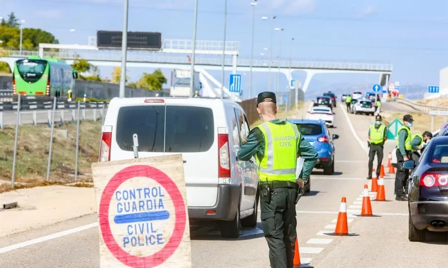 La Guardia Civil incrementa sus efectivos en las carreteras con motivo de la operación Verano. Foto de archivo