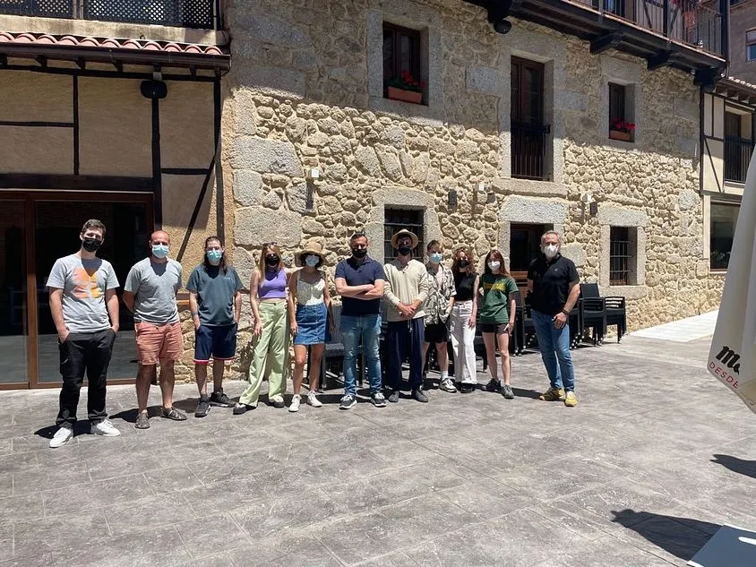 Los becarios de arte en San Esteban de la Sierra - Diputación de Salamanca