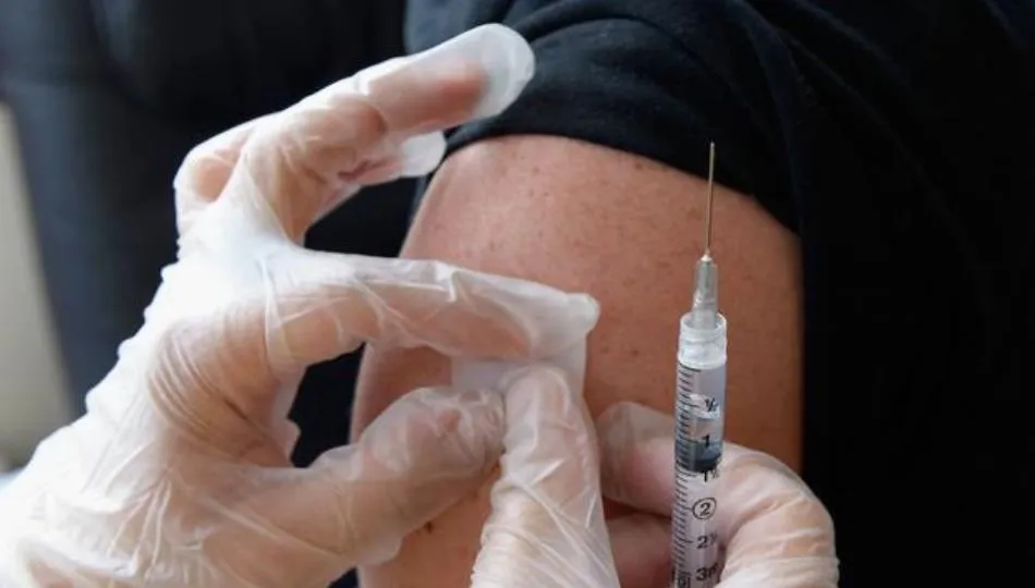 Llamados a vacunarse contra el meningococo los nacidos en 2003, 2004 y 2005