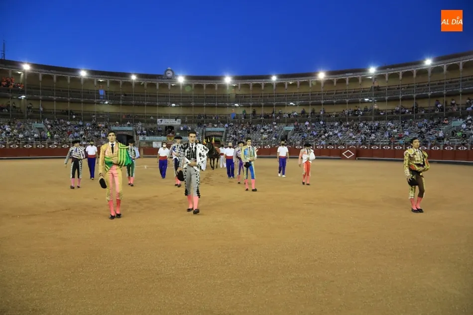 La semifinal y final de Destino La Glorieta II, este viernes a las 20:00 horas