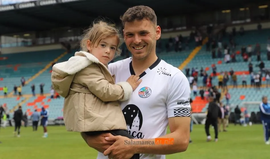 Sergio Ayala, en el Helmántico, tras su último partido con el Salamanca UDS