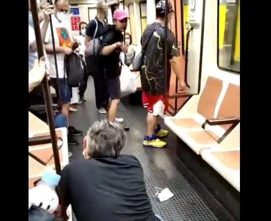 El sanitario agredido en el Metro de Madrid pierde un ojo y la Policía pide ayuda para identificar ...