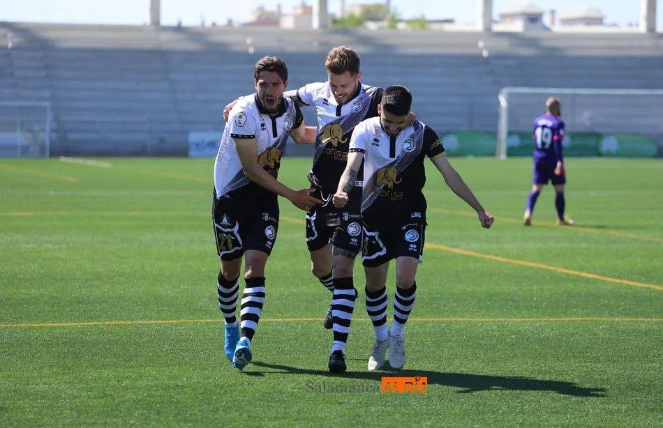 Unionistas de Salamanca comienza en A Malata el calendario de la próxima temporada