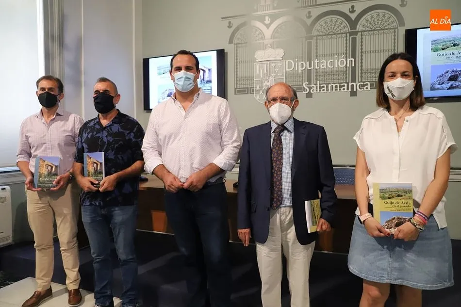 Presentación de los libros sobre Guijo de Ávila y Vistahermosa - Fotos: Lydia González